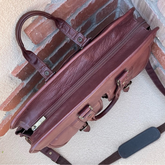 Rare & Unique Bill Blass VTG Soft Bomber Cowhide  Leather Briefcase in Chocolate - Picture 9 of 15
